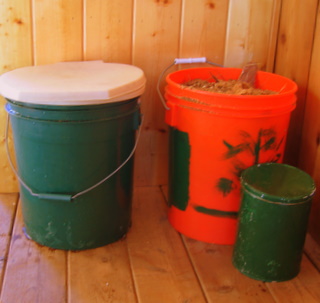 SAWDUST 5 GAL BUCKET